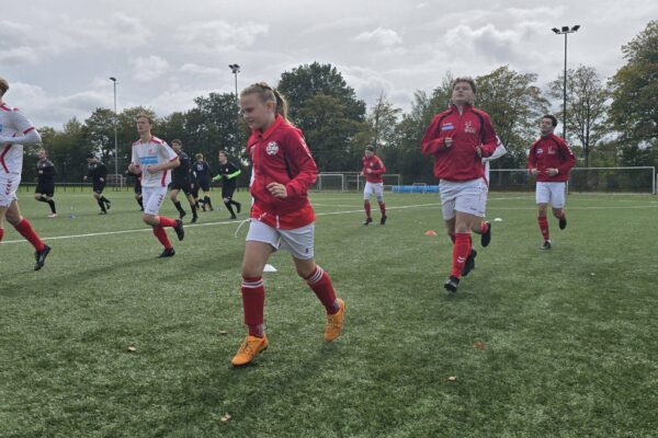 Pupil vd Week: Naomi Pupil vd Week: Naomi