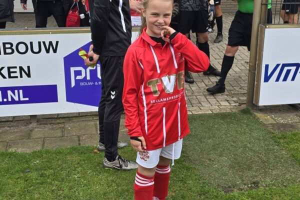 Pupil vd Week: Naomi Pupil vd Week: Naomi