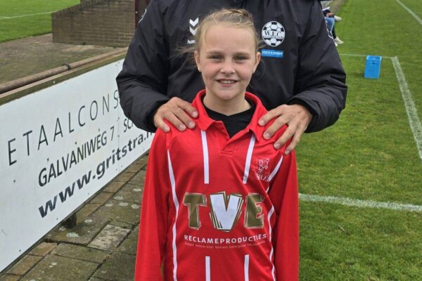 Pupil vd Week: Naomi Pupil vd Week: Naomi